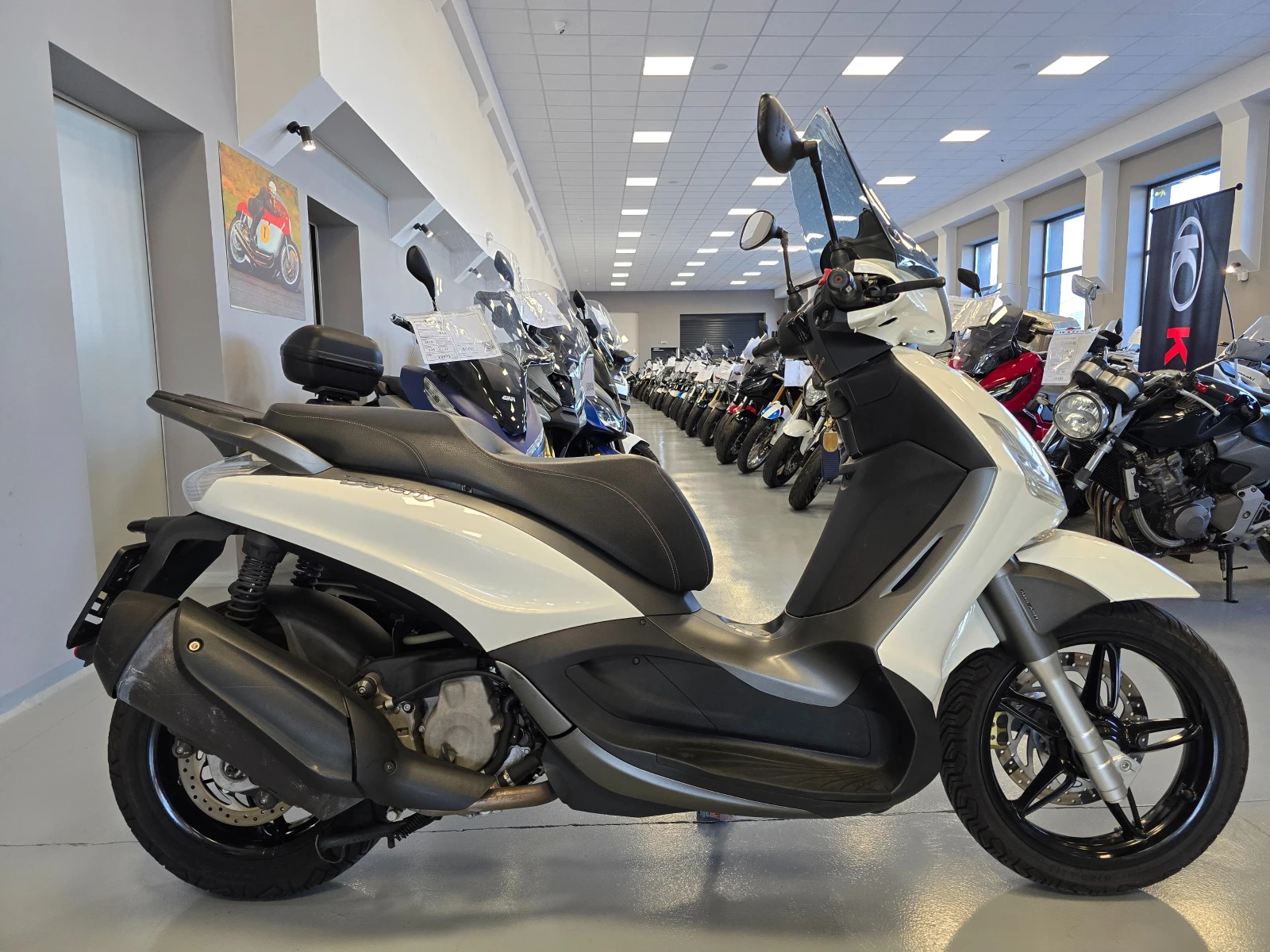 Piaggio Beverly 350ie, ABS-ASR, 2017г. - изображение 3
