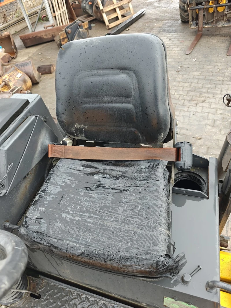 Валяк Друга марка Terex TV1200, снимка 13 - Индустриална техника - 52331404