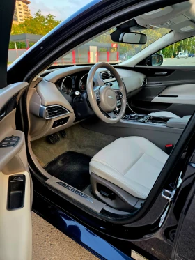 Jaguar XE 2.0 Ecoboost, снимка 8