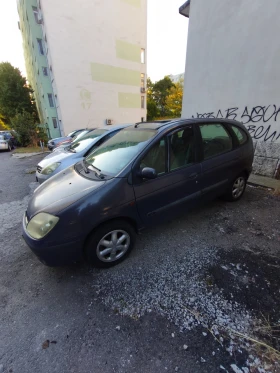 Renault Scenic 2.0i с газ, снимка 5