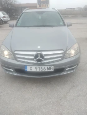     Mercedes-Benz 220 C220CDI 