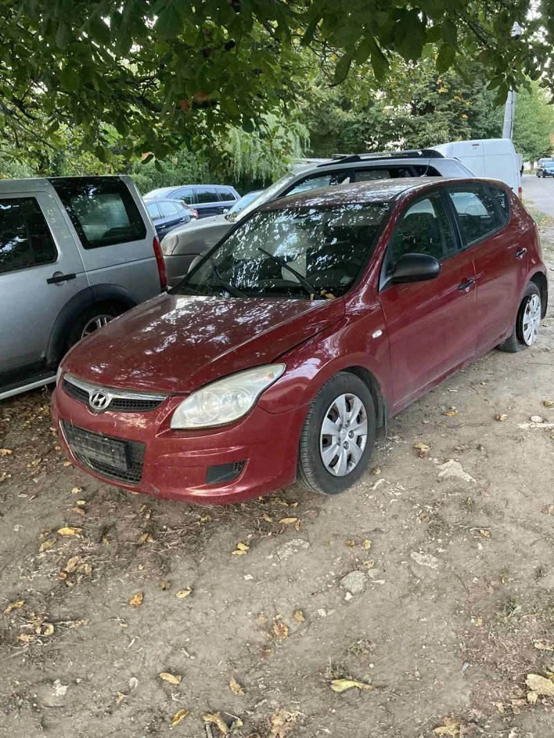 Hyundai I30 1.4, снимка 3 - Автомобили и джипове - 42526770