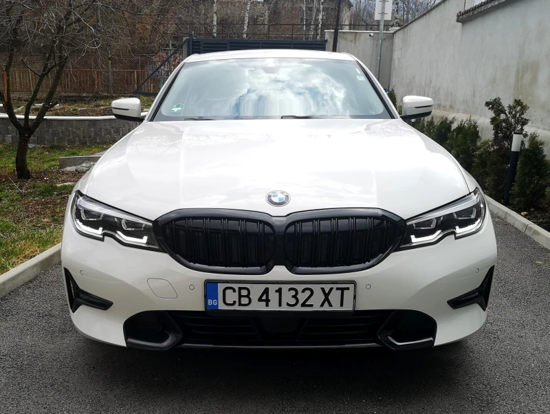 BMW 320 Sport Line ACC RWD MH, снимка 1 - Автомобили и джипове - 47492006