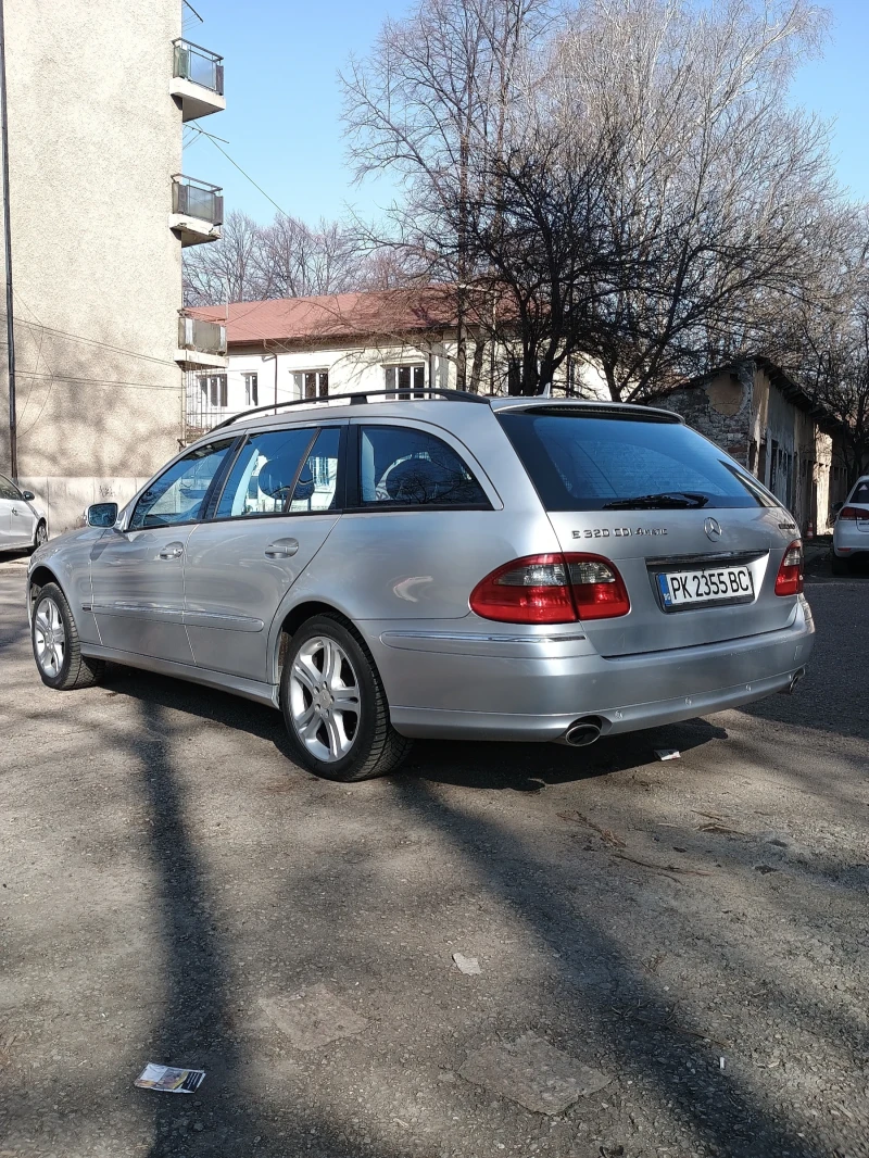 Mercedes-Benz E 320 4matic , снимка 2 - Автомобили и джипове - 49050791