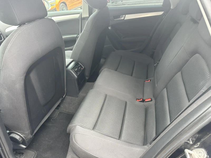 Audi A4 3.2 BENZ, снимка 11 - Автомобили и джипове - 51416386