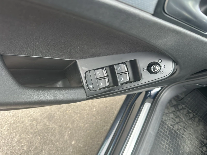 Audi A4 3.2 BENZ, снимка 9 - Автомобили и джипове - 51416386