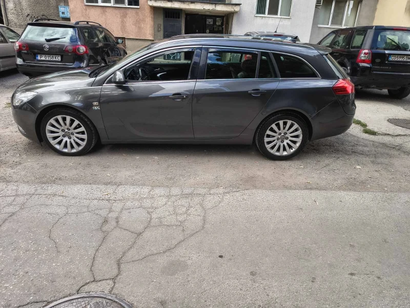 Opel Insignia, снимка 5 - Автомобили и джипове - 52331105