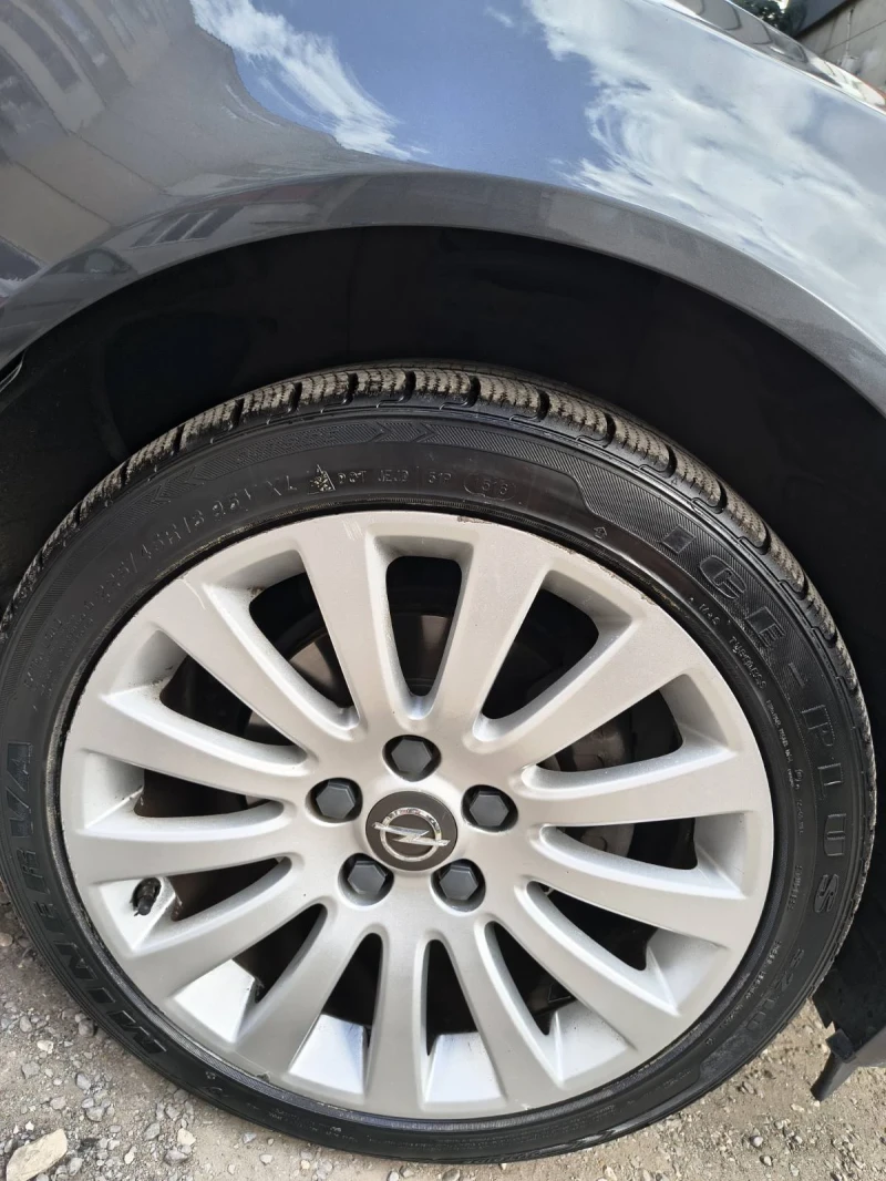 Opel Insignia, снимка 13 - Автомобили и джипове - 52331105