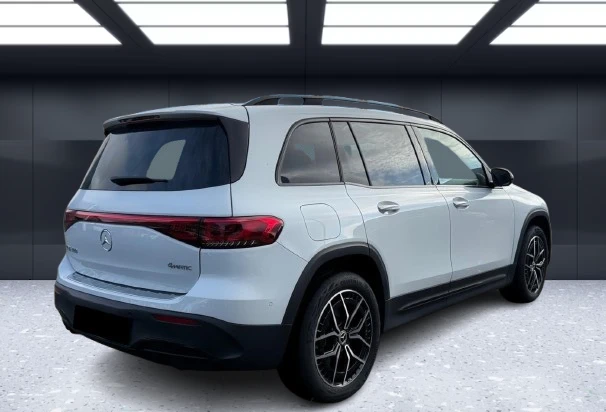 Mercedes-Benz EQB 300 4Matic = AMG Line = Premium Гаранция - изображение 3