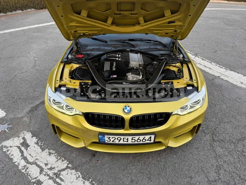 BMW M4 AKRAPOVIC/ЛИЗИНГ/ЦЕНА ДО БЪЛГАРИЯ, снимка 9 - Автомобили и джипове - 55344457