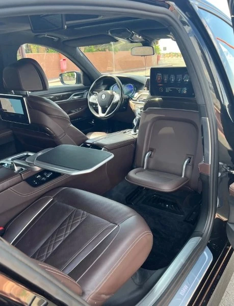 BMW 750 d xDrive Long M-Paket, снимка 5 - Автомобили и джипове - 55902127