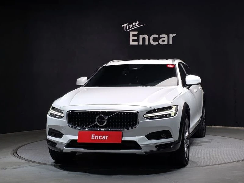 Volvo V90 2.0 Automatic, снимка 3 - Автомобили и джипове - 55974953