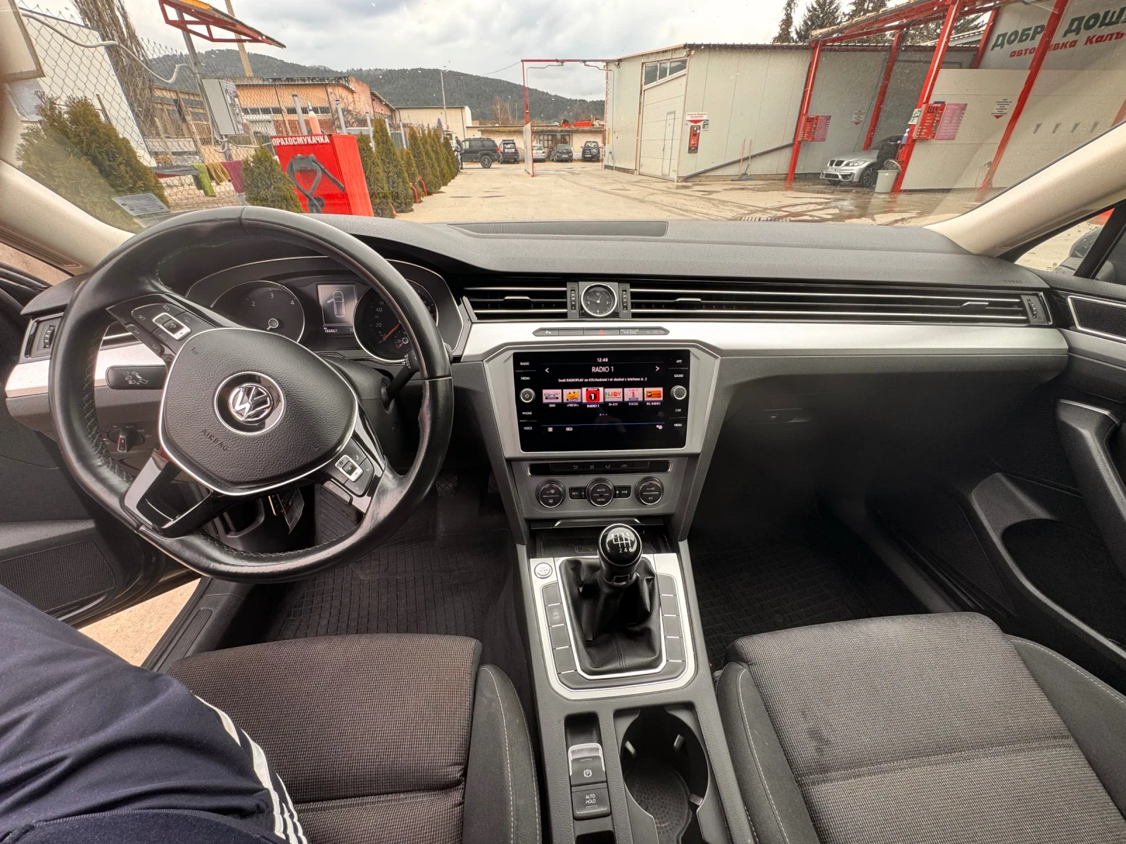 VW Passat 2.0 tdi, снимка 11 - Автомобили и джипове - 53871730