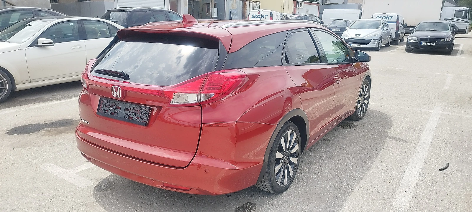 Honda Civic Tourer 1.8i Lifestyle Automatic - изображение 4