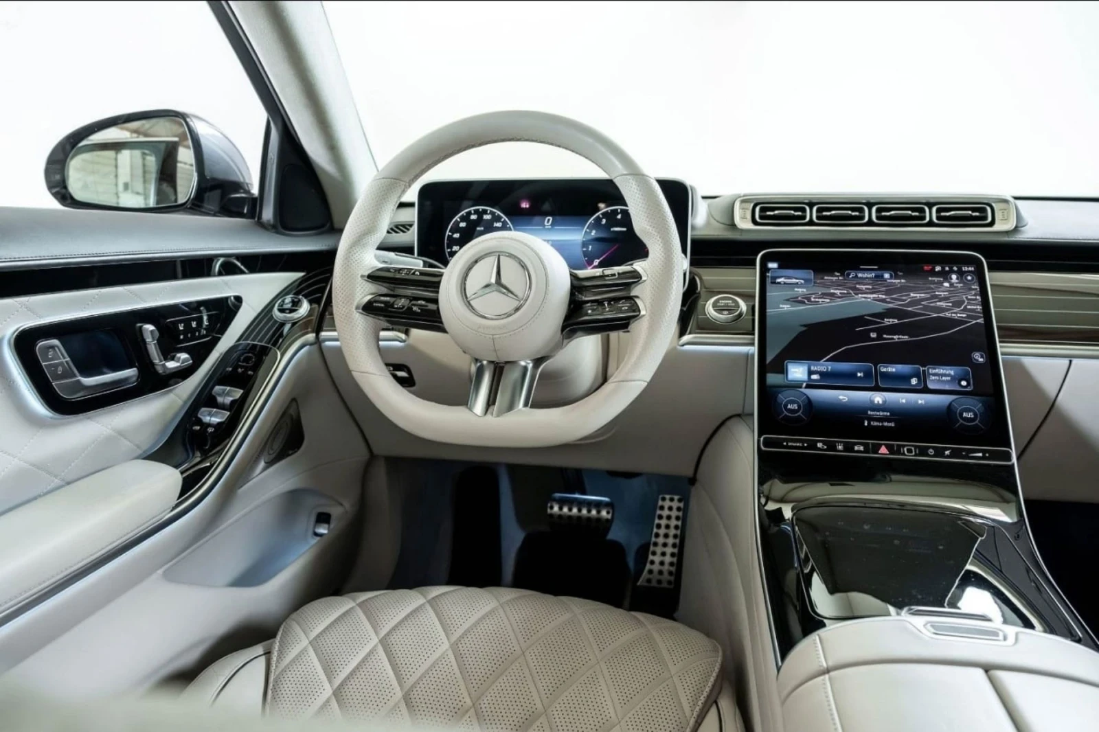 Mercedes-Benz S 580 ОЧАКВАН ВНОС Mercedes S580 Long* AMG Optic* DESIGN - изображение 10