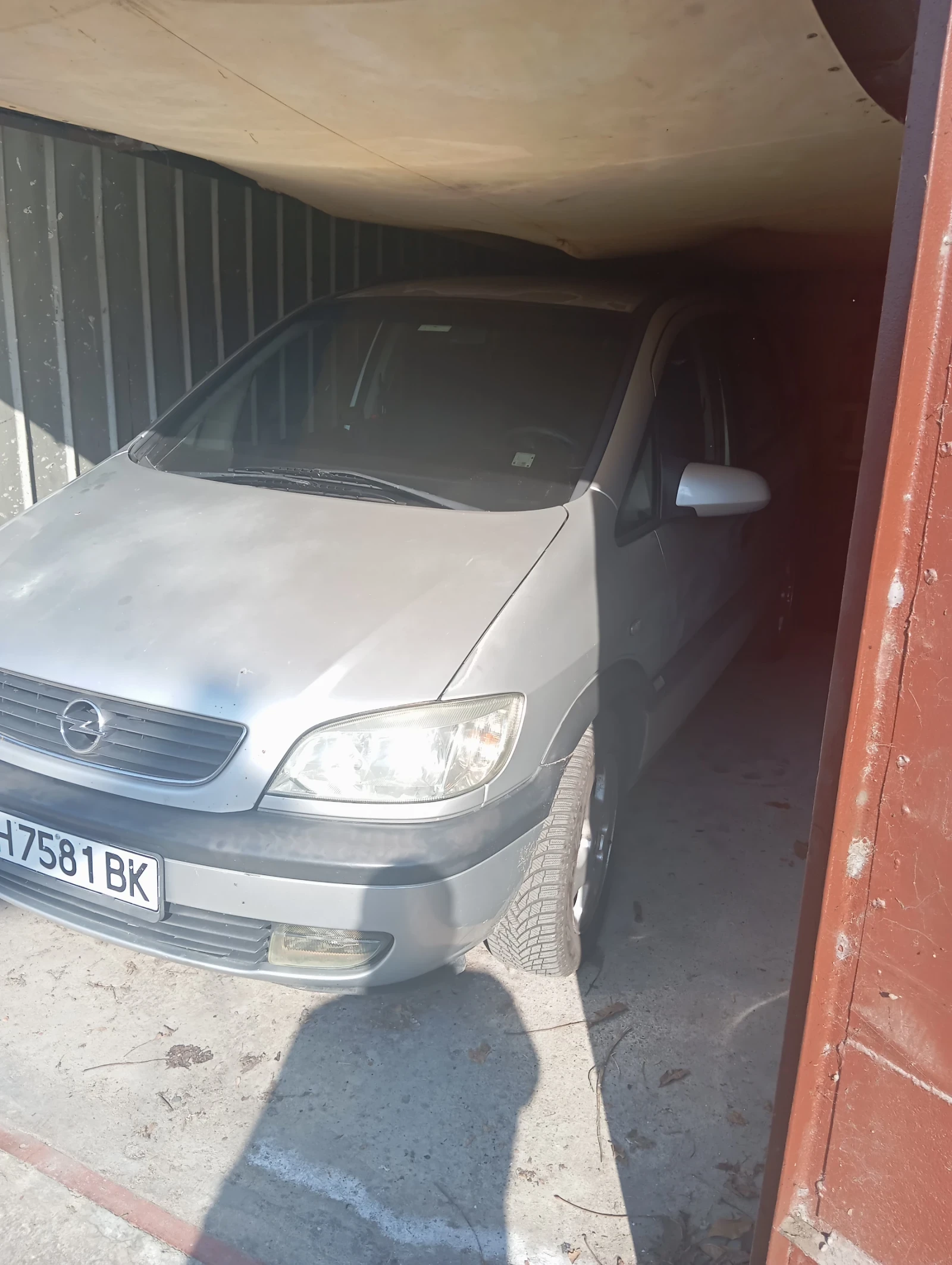 Opel Zafira 1.6 бензин газ