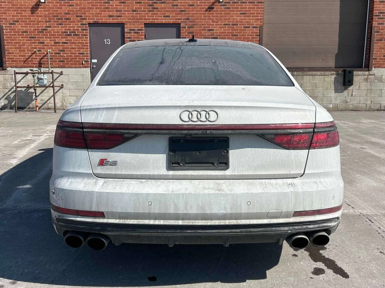 Audi S8 4.0 TFSI quattro  CARFAX - изображение 2