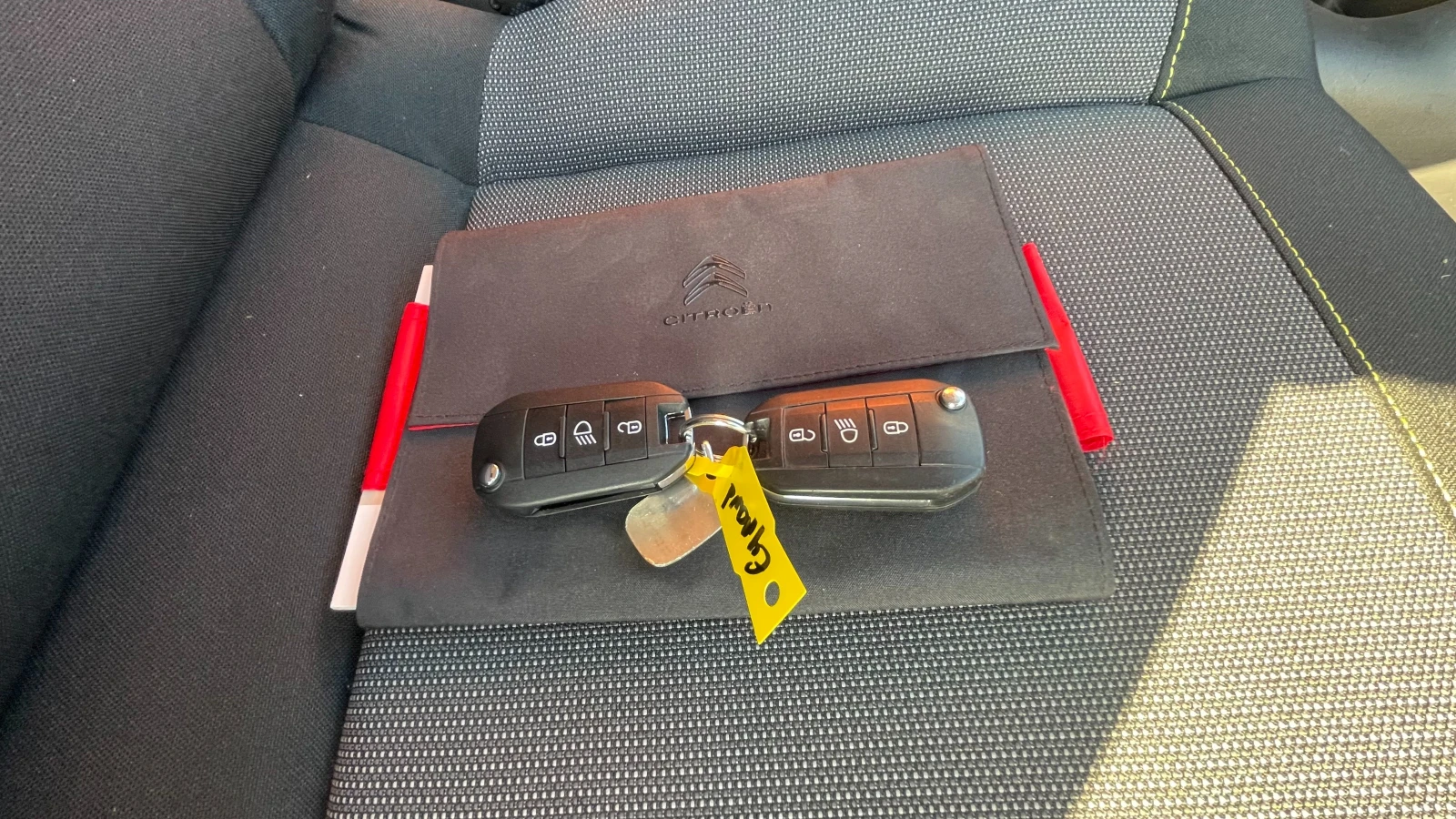 Citroen C3 1.2 PureTech 50000 km, снимка 12 - Автомобили и джипове - 53858222