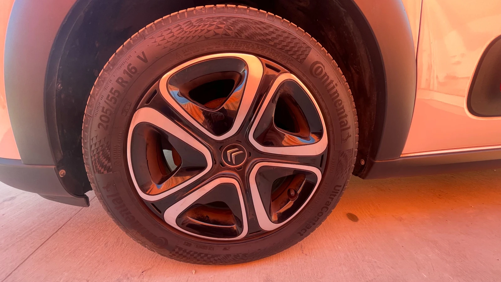 Citroen C3 1.2 PureTech 50000 km, снимка 13 - Автомобили и джипове - 53858222