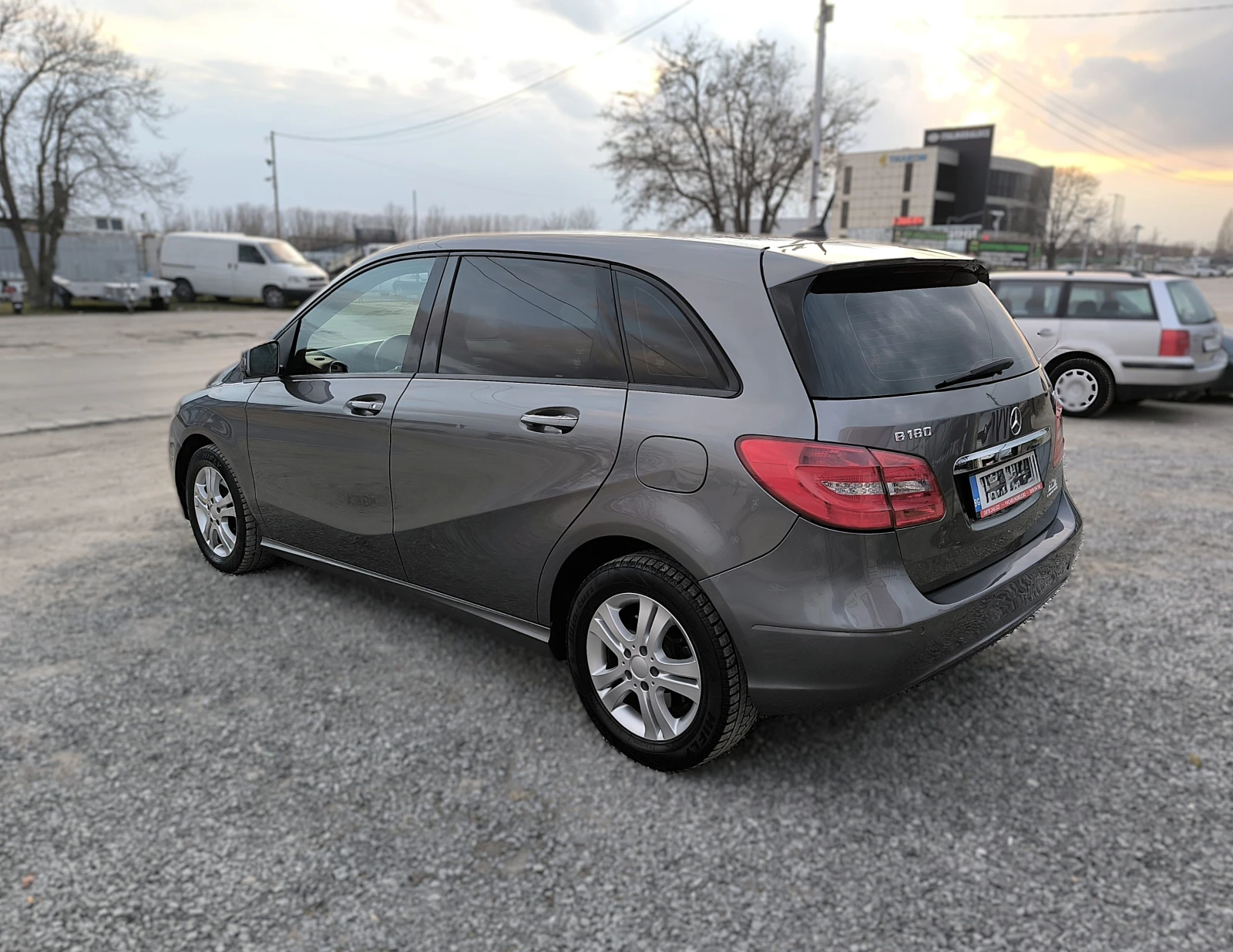 Mercedes-Benz B 180 EXECUTIVE AUTOMATIC EURO5, снимка 6 - Автомобили и джипове - 53940563