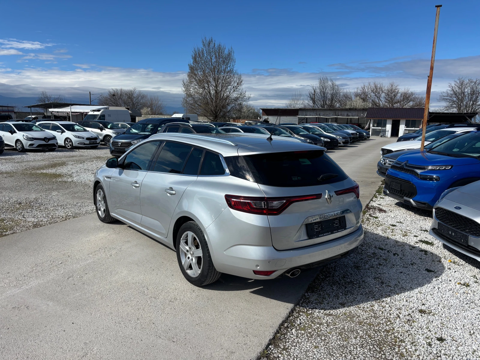 Renault Megane EURO-6, снимка 4 - Автомобили и джипове - 54026595