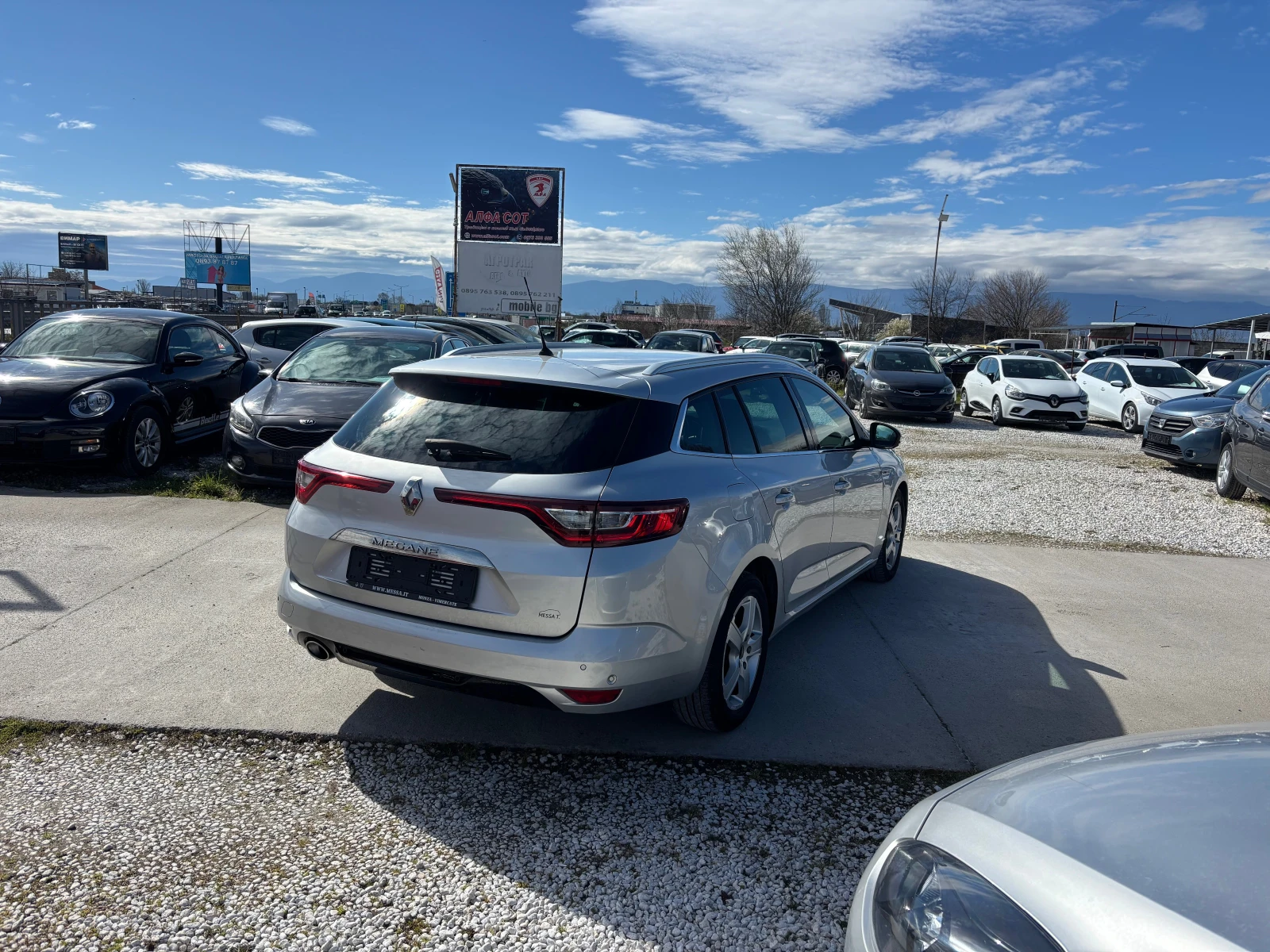 Renault Megane EURO-6, снимка 3 - Автомобили и джипове - 54026595