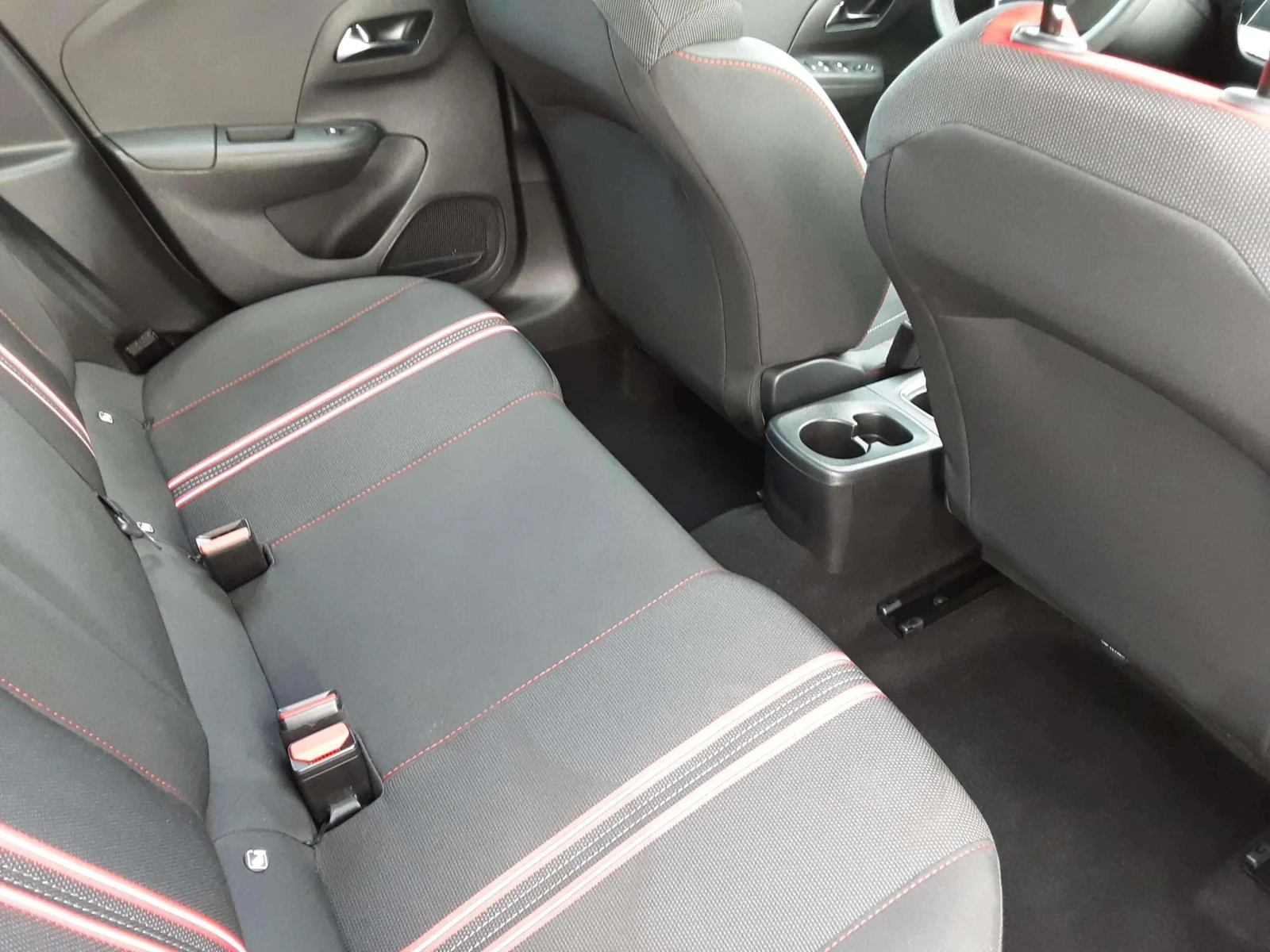 Opel Corsa 1.2 I, снимка 9 - Автомобили и джипове - 54540975