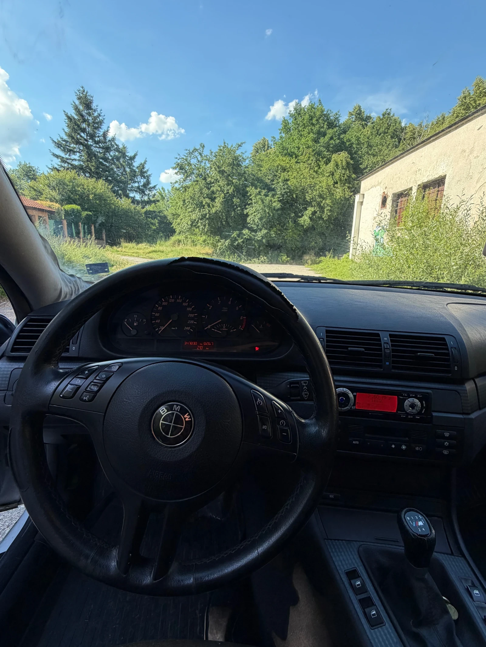 BMW 320, снимка 11 - Автомобили и джипове - 54962438