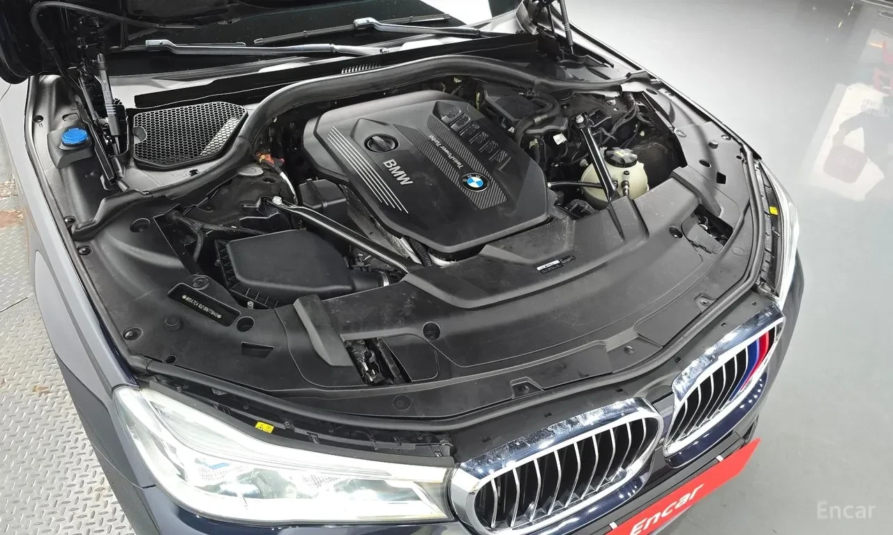 BMW 730 xDrive* M-pack* ОБДУХ* МАСАЖ* 360VIEW* HUD* FULL, снимка 6 - Автомобили и джипове - 55753966