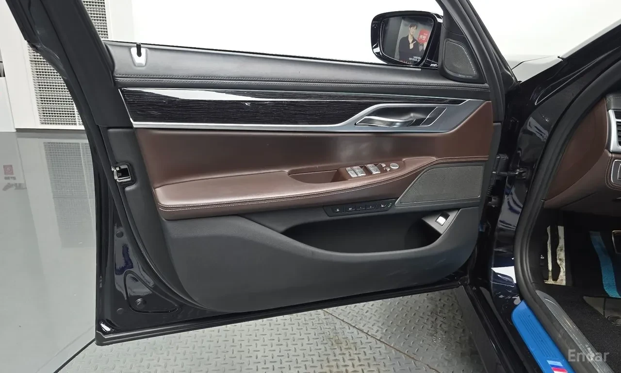 BMW 730 xDrive* M-pack* ОБДУХ* МАСАЖ* 360VIEW* HUD* FULL, снимка 8 - Автомобили и джипове - 55753966