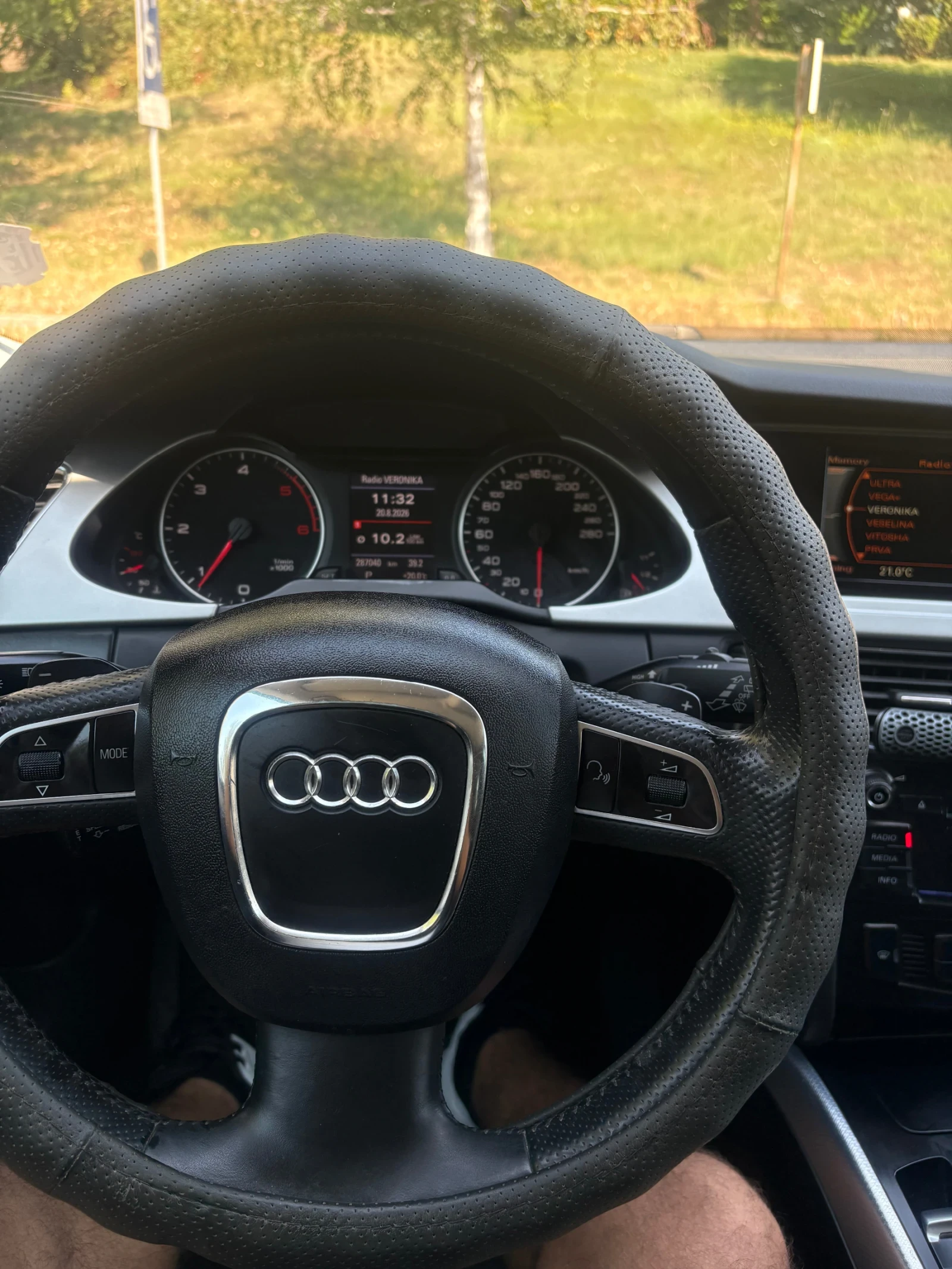 Audi A4 2.0 143HP, снимка 9 - Автомобили и джипове - 55781392