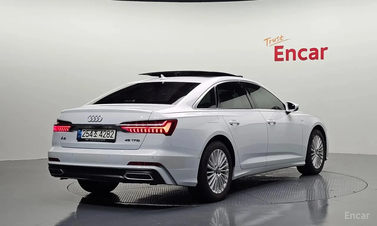 Audi A6 45 TFSI| HUD| ОБДУХ| 360| ПАНО| , снимка 2 - Автомобили и джипове - 55871660