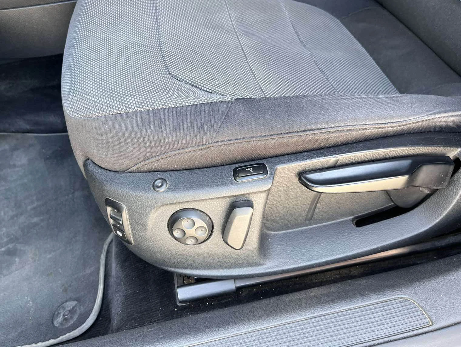 VW Passat, снимка 13 - Автомобили и джипове - 55967753