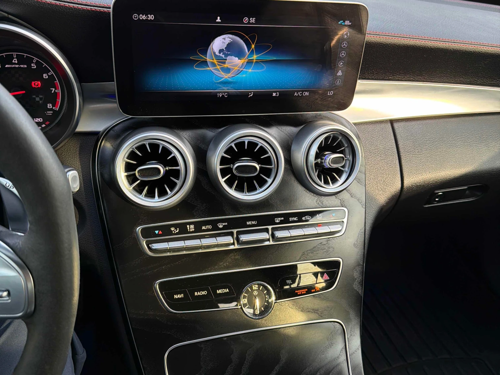 Mercedes-Benz AMG GT C * 43 * CARFAX * БЕЗ ПЪРВОНАЧАЛНА ВНОСКА, снимка 9 - Автомобили и джипове - 56110146