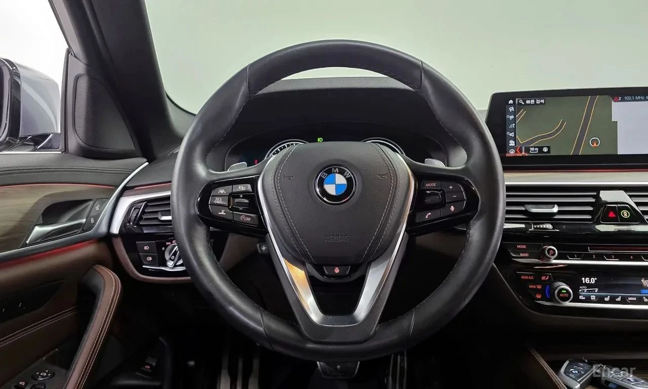 BMW 530, снимка 10 - Автомобили и джипове - 56706359