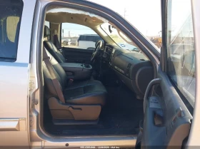 Gmc Sierra 5.3L V-8 VVT, 315HP 4X2 Drive, снимка 12