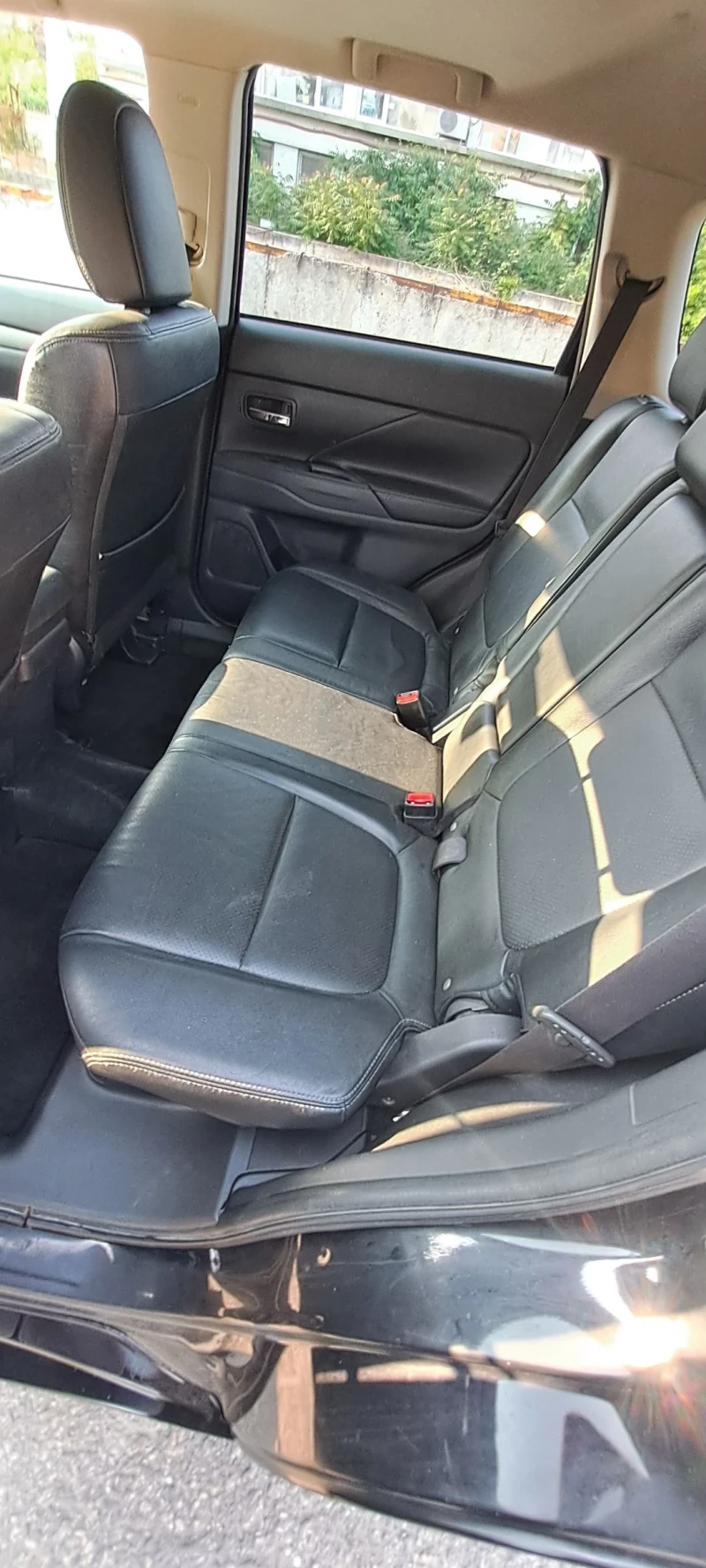 Mitsubishi Outlander, снимка 11 - Автомобили и джипове - 52282747