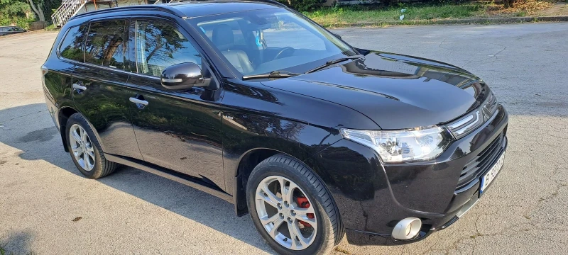 Mitsubishi Outlander, снимка 2 - Автомобили и джипове - 52282747