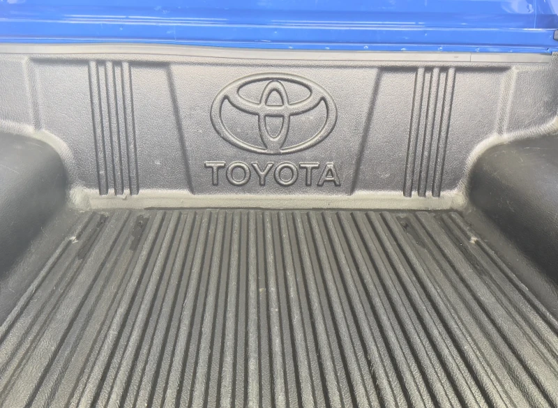 Toyota Hilux, снимка 16 - Автомобили и джипове - 52630580
