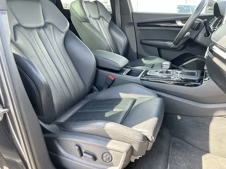 Audi Q5 45 2.0T Technik | Air Susp| ФИНАНСИРАНЕ/ОТ АУДИ, снимка 17 - Автомобили и джипове - 54605823