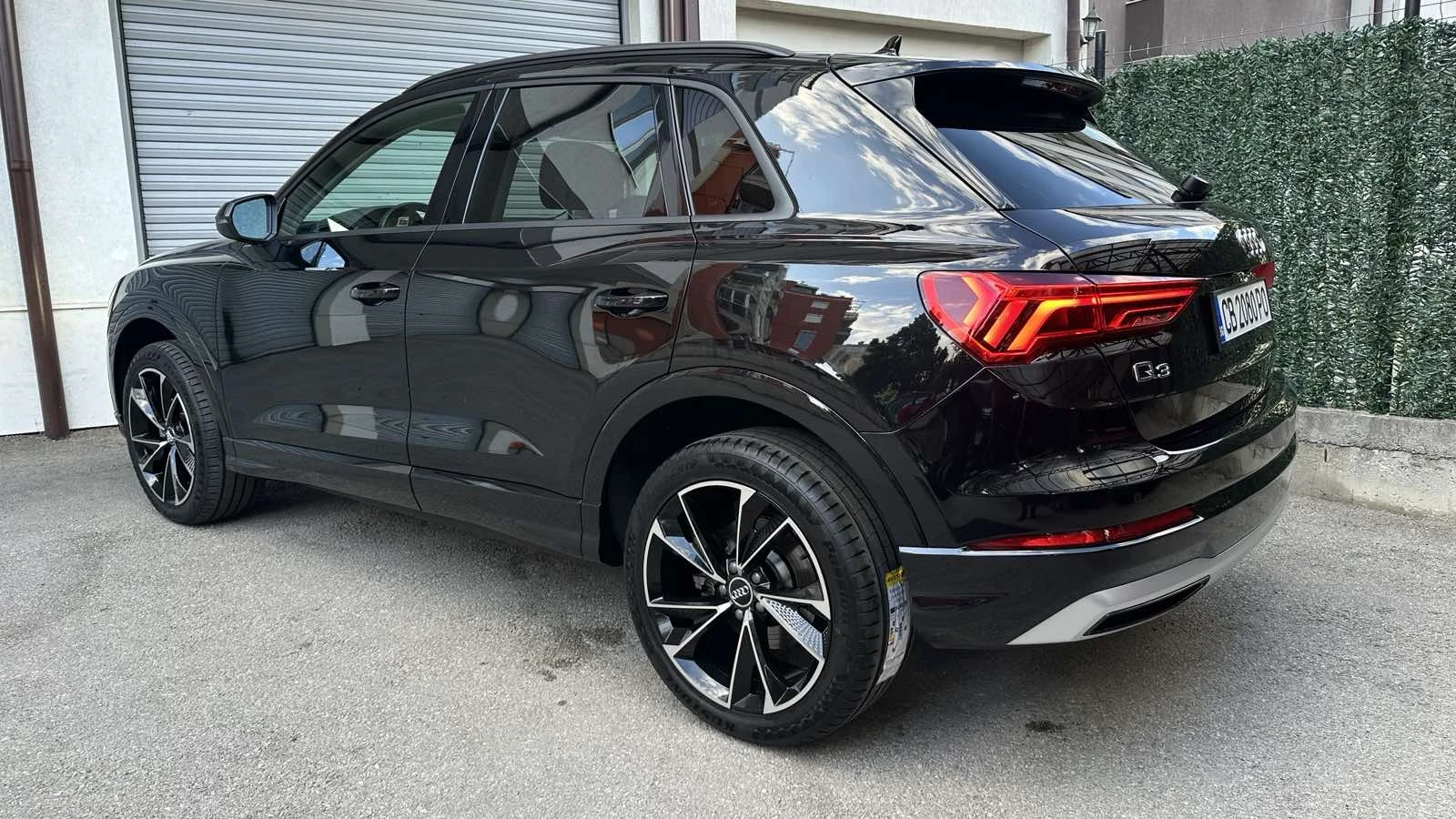 Audi Q3  45 Quattro    - изображение 2