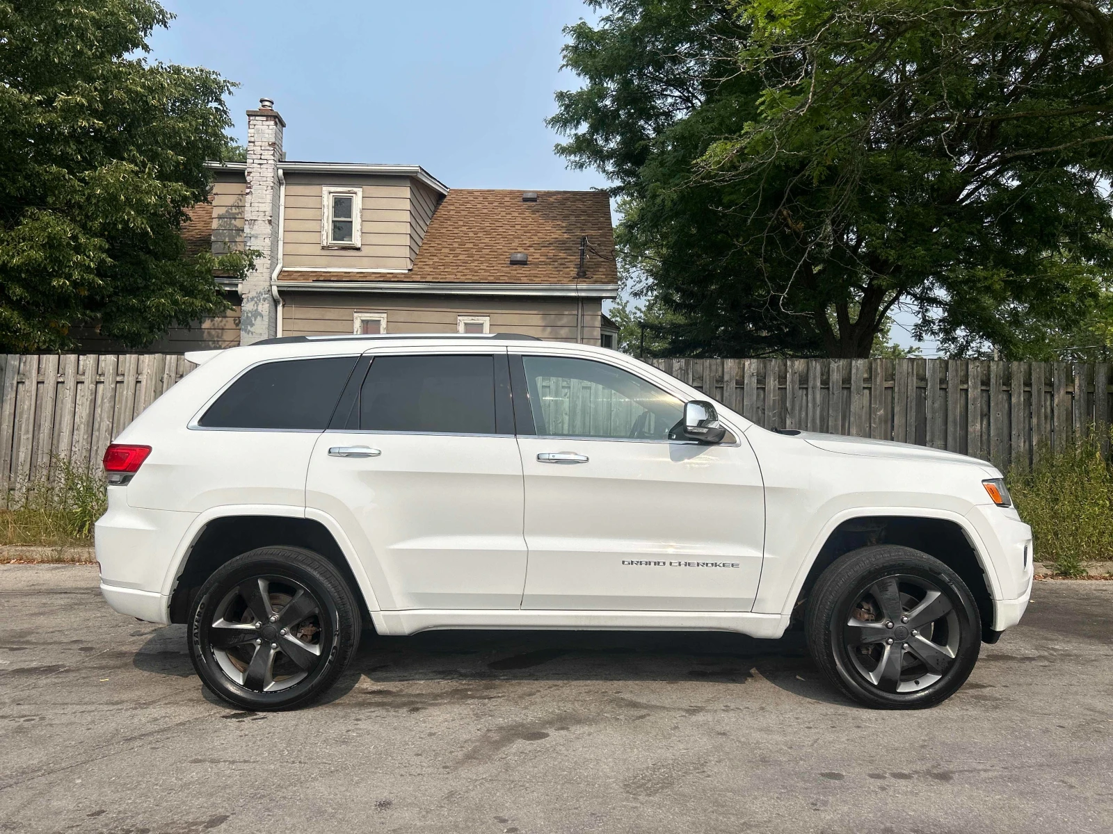 Jeep Grand cherokee * OVERLAND * CARFAX * БЕЗ ПЪРВОНАЧАЛНА ВНОСКА - изображение 2