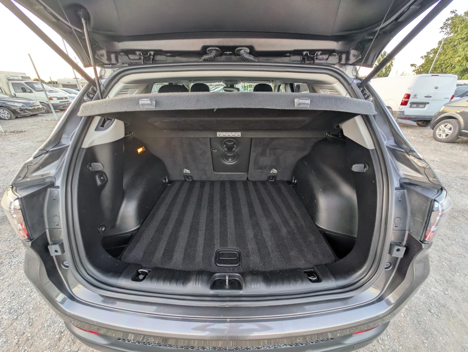 Jeep Compass 2.0D* 170..* 44* Distronic* * FULL | Mobile.bg   13