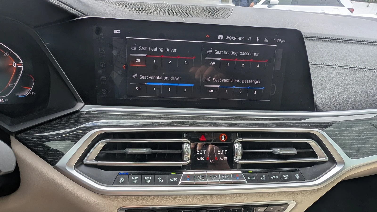 BMW X7 M-PACK* МАСАЖ* 7МЕСТА* HARMAN* DISTRO* ОБДУХ* 5-ZO - изображение 10