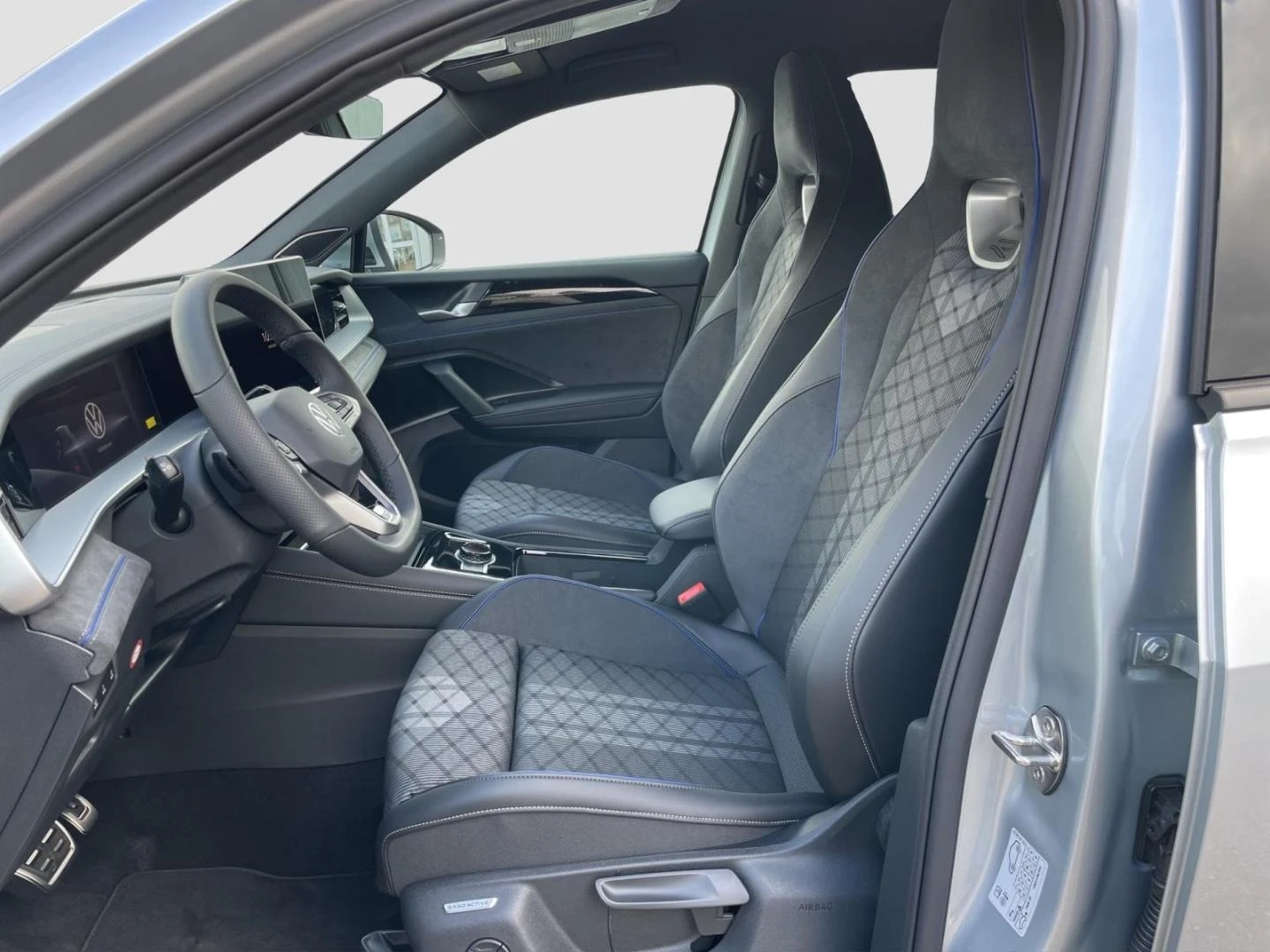 VW Tayron 2.0 TSI 4-MOTION R-LINE H/K 360 HEAD UP 7МЕСТА     - изображение 8