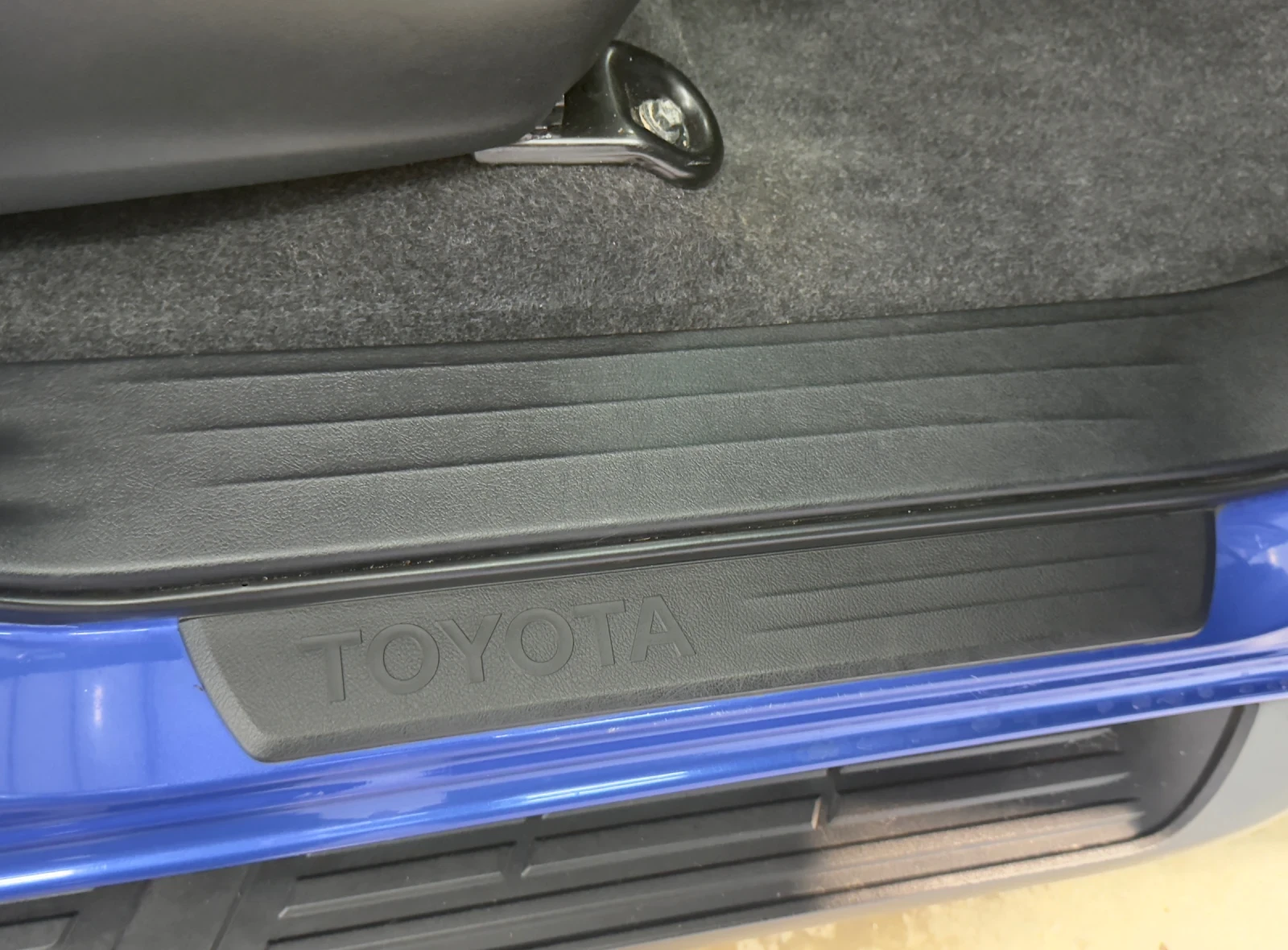 Toyota Hilux | Mobile.bg   15