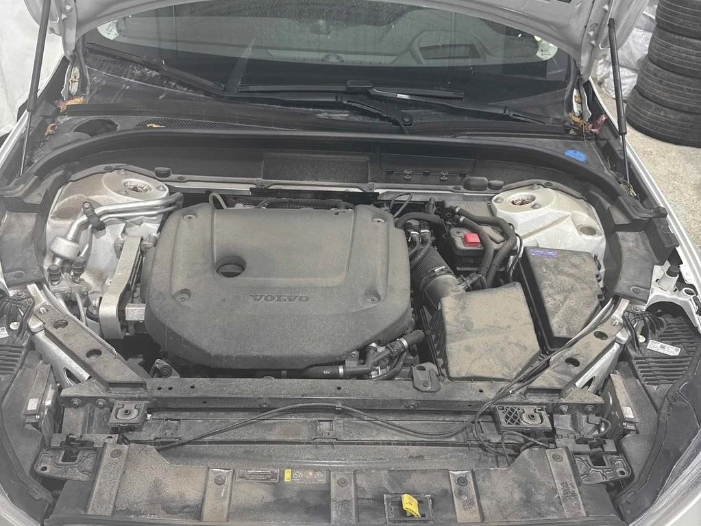 Volvo XC60 * ULTIMATE BRIGHT THEM * CARFAX * ЦЕНА ДО БГ - изображение 10