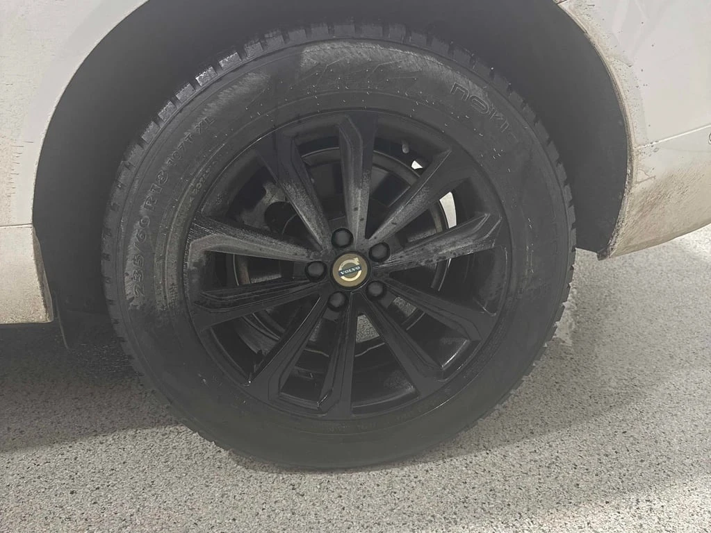 Volvo XC60 * ULTIMATE BRIGHT THEM * CARFAX * ЦЕНА ДО БГ - изображение 6