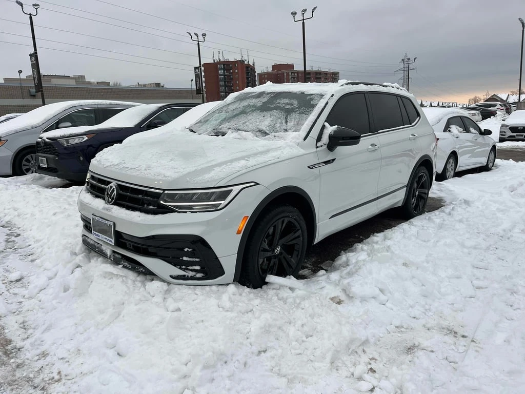 VW Tiguan 2023 Comfortline R Line Black Edition * CARFAX *  | Mobile.bg � ����������� 1