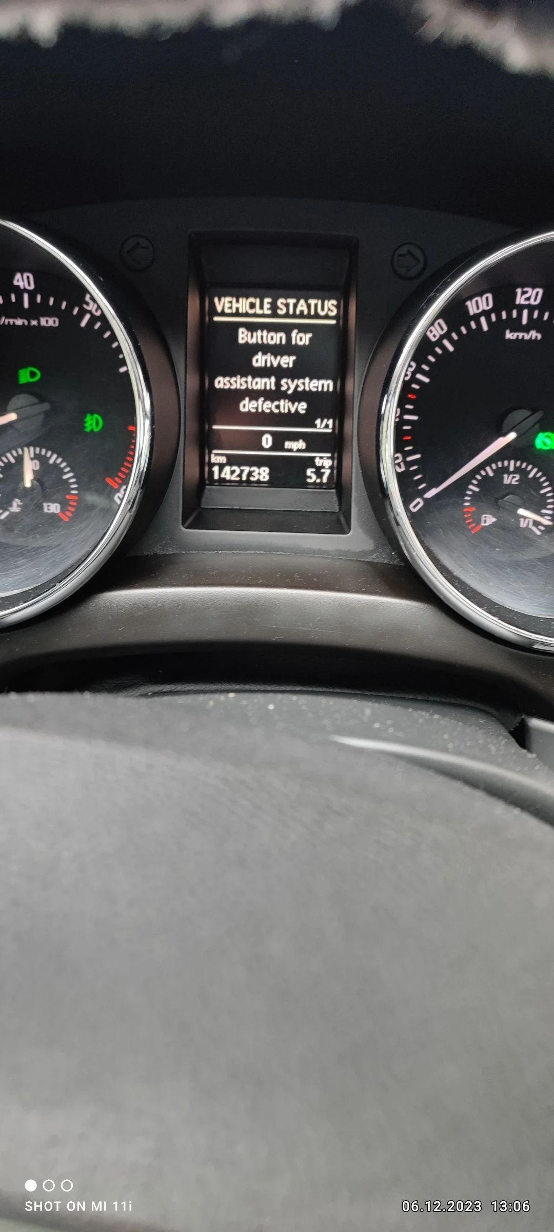 Skoda Yeti 1.2, снимка 6 - Автомобили и джипове - 54479238